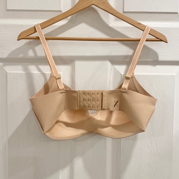 Knix Wingwoman Contour Wireless Nude Bra - Picture 9 of 16